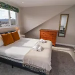 Hébergement de vacances Burn House *