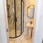 Hébergement de vacances Burn House